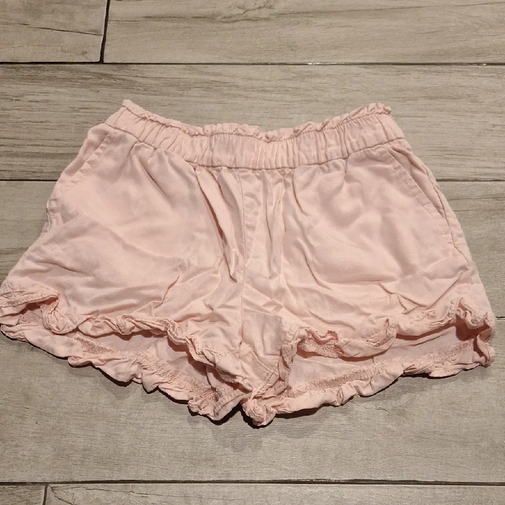🦔 GAP Pink Ruffle Shorts🍍